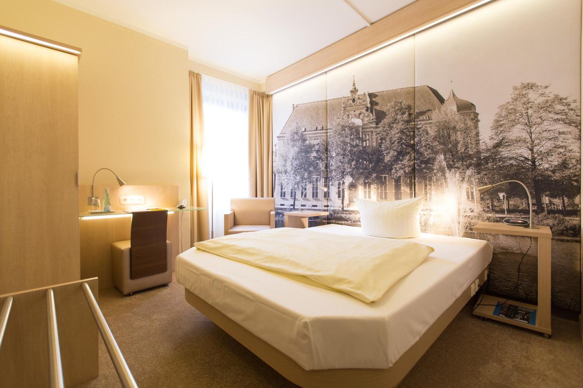 Hermes Hotel Oldenburg Room photo